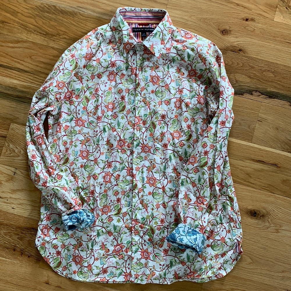 Awesome Hilfiger Floral Shirt (L). Long Sleeve.